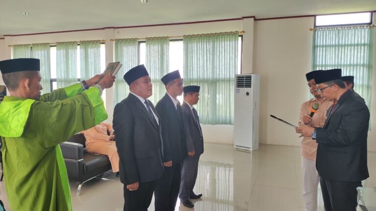 Pelantikan dan Pengambilan Sumpah Kepala KUA Kecamatan Lingkup Kementerian Agama Kabupaten Pasangzkayu