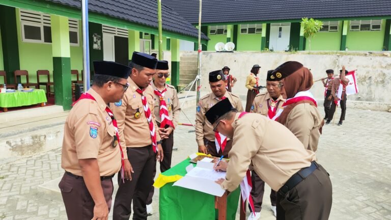 pembukaan pERJUSAMI dan Pelantikan Pengurus Gugus Depan Pangkalan MTsN 1 Pasangkayu