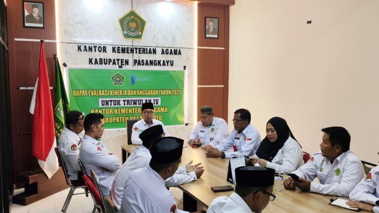 Penguatan kinerja dan optimalisasi anggaran, kemenag pasangkayu gelar rapat evaluasi