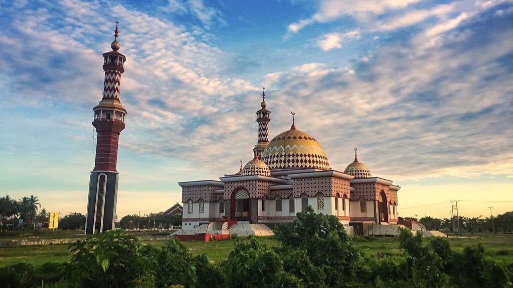 Jumlah penduduk menurut agama di Pasangkayu